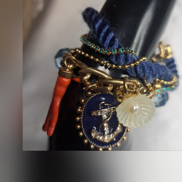 RARE BETSY JOHNSON VINTAGE NAUTICAL THEMED BRACLET - Picture 6 of 11